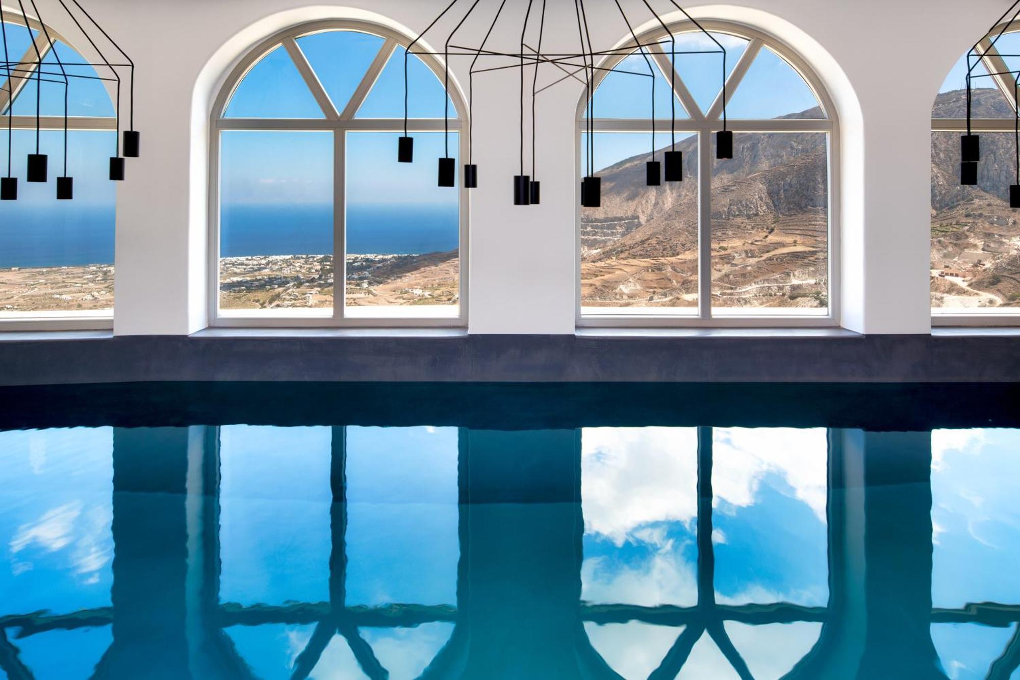 Skyfall Suites - Adults Only Pýrgos Eksteriør bilde