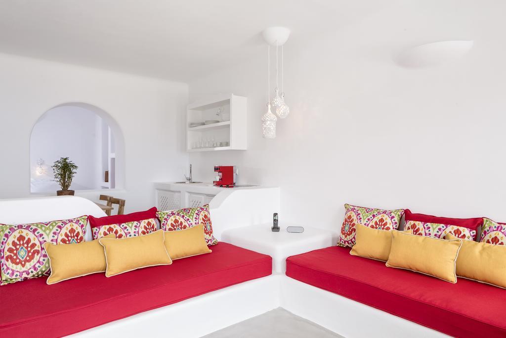 Skyfall Suites - Adults Only Pýrgos Eksteriør bilde