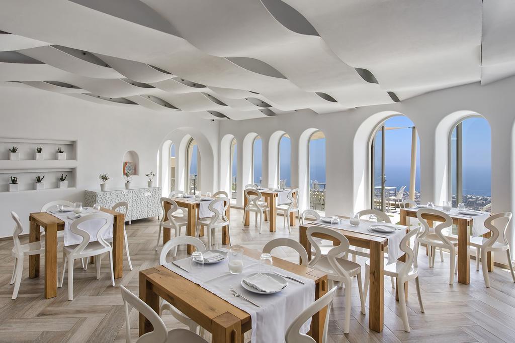 Skyfall Suites - Adults Only Pýrgos Eksteriør bilde